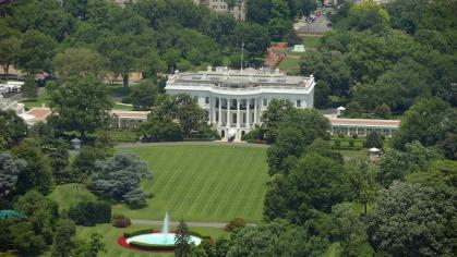 Aerial view of the White House's rear facade 